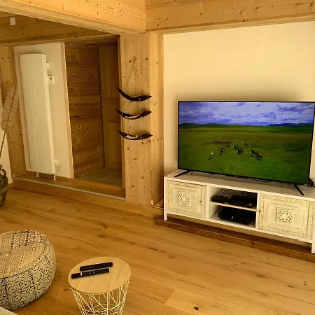 « a L'oree Du Bois » Chalet